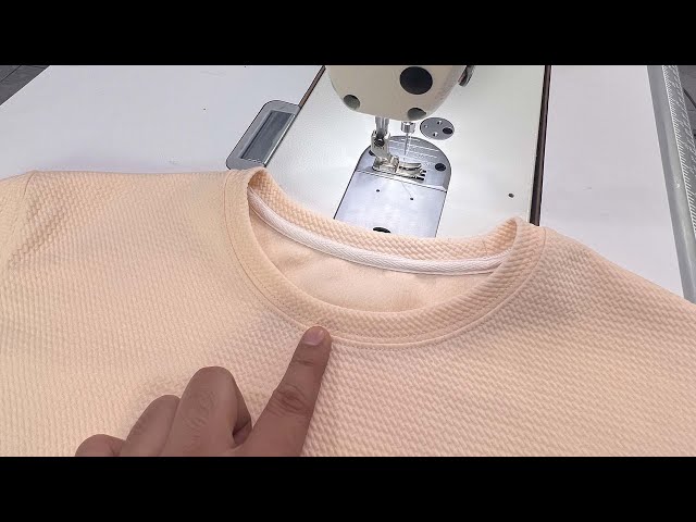 Vídeo relacionado con MAKAYA Tshirt Manga Corta Cuello Redondo - Tatooine Star Mos Eisley - Camiseta Frikis para Hombre Negro Talla XL