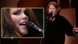 Bjørn Eidsvåg og Elvira Nikolaisen - Floden