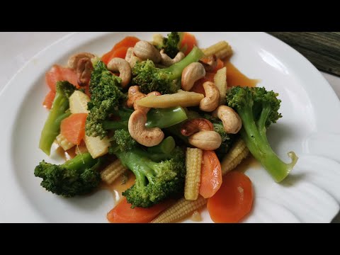 Stir-fried Mixed Vegetables With Fried Cashew Nuts
