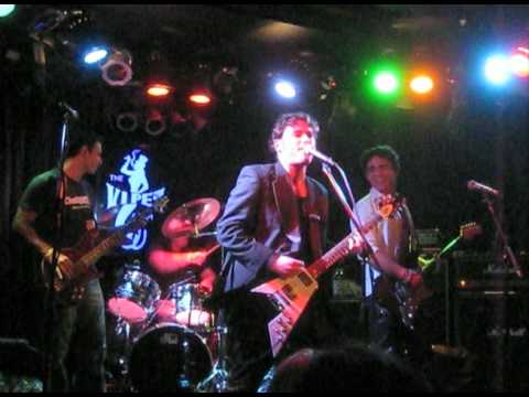 Sweet Eve plays Vilify Me at the Viper Room 7-11-09