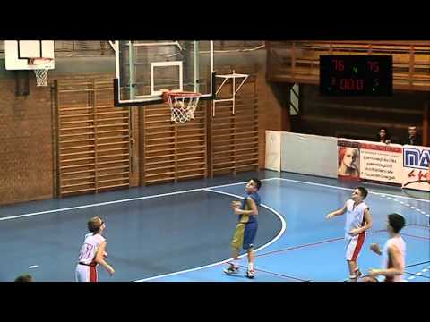 Balogh Márkó hatalmas triplája a hétvégi kosárlabda tornán