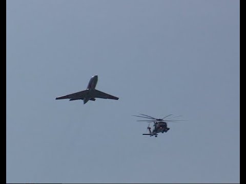 FLYOVER AT START OF FALMOUTH ROAD RACE