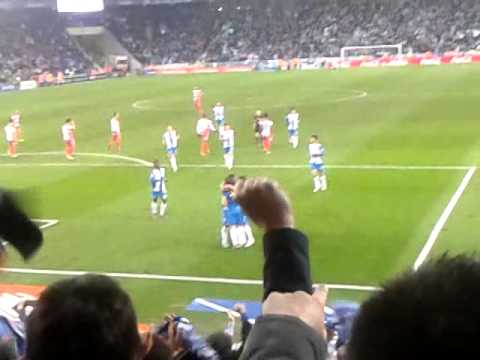 Gool del Espanyol. Gol Joan Verdú de penalty.