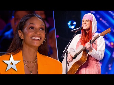 Honey Scott WOWS the Judges with original song | Auditions | BGT 2022