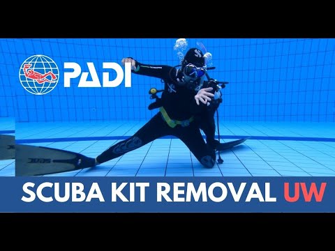 HOW TO REMOVE and REPLACE a SCUBA KIT underwater | PADI SCUBA SKILLS