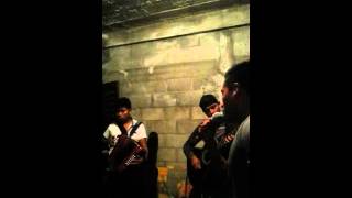 Flor de capomo Ramón Ayala- komando explosivo