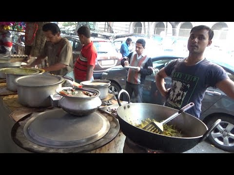 Cheap & Best | Plain Roti & Aloo Vajji | Street Food Kolkata Video