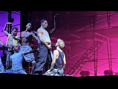 Troye Sivan - Live In Toronto - Got Me Started / What’s The Time Where You Are?