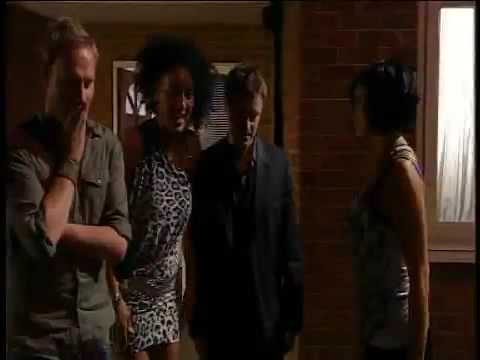 One sided catfight with knock down and drag out scene - very funny