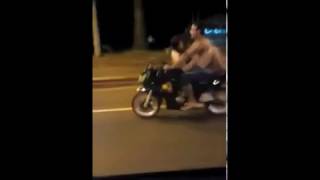 [問卦] 有人玩過在機車上做愛嗎