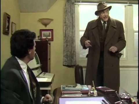 Waiting For God S01E01 Welcome to Bayview Part 1