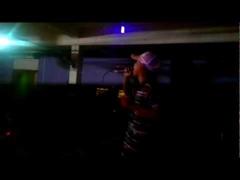 Mc Canarinho Zs ( Show Na Casa Da Villa ) 2012