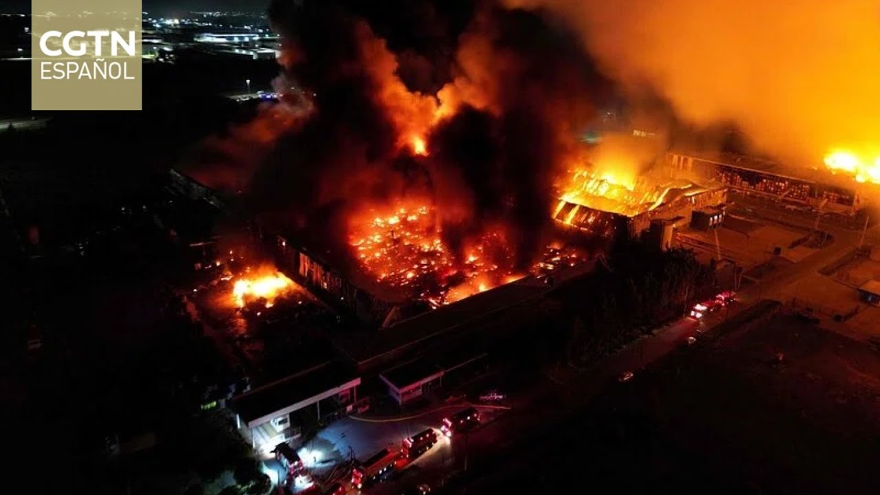 Al menos 20 heridos en un incendio registrado en un polígono industrial