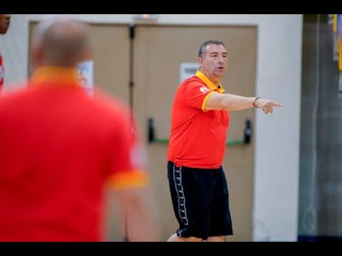 Palabra de entrenador en un entrenamiento Camino Al Futuro