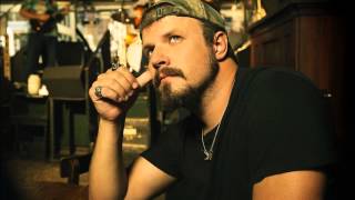 Between Jennings and Jones Jamey Johnson