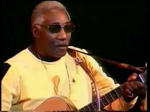 Thumbnail for THE SPINNERS-PRACTICE UP YOUR COURTESY-LIVE 1988