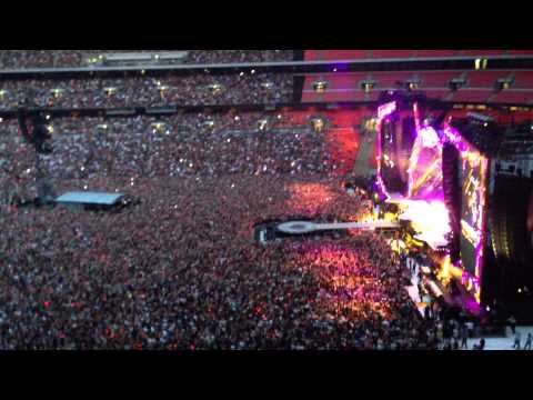 AC/DC @ Wembley Stadium July 4th 2015 - Shook Me All Night Long