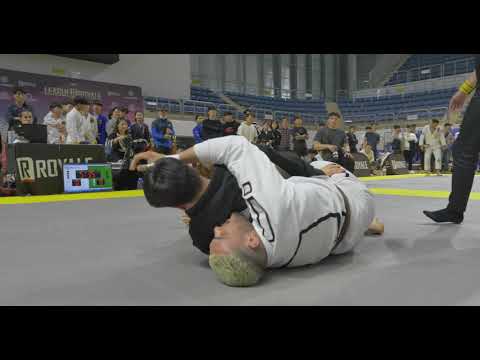 Mat 1 경기 49 reda mebtouche v 윤민호 브라운 남성부 어덜트 앱솔 (리그로얄 9 부산 주짓수 대회 2019)