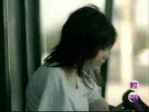 i'm your favorite drug - Avril Lavigne...-Porcelain and the