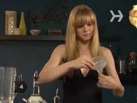 How to Make a Frozen Margarita
