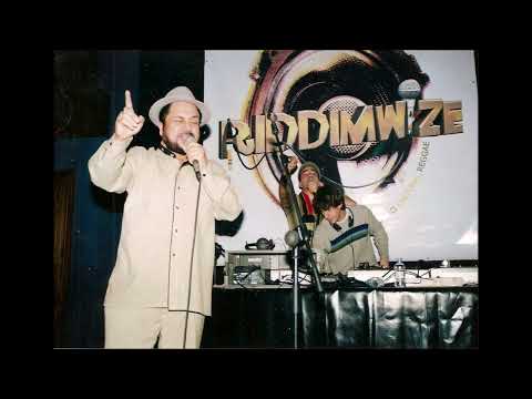 Dennis Alcapone live on Heartical Sound @ Roxy Club in Valencia (Spain) - 16.2.2002