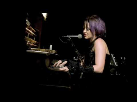 Linda Strawberry - I Am Clara