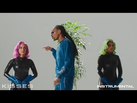 Anitta with Ludmilla and Snoop Dogg feat. Papatinho - Onda Diferente (Instrumental)