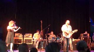 STEVE EARLE LIVE FROM THE BIGTOP CHAUTAUQUA ! LITTLE EMPEROR