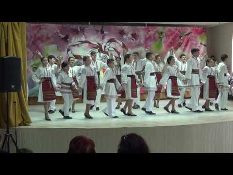 Ansamblul Folcloric Cununița satului din comuna Liești, județ Galați