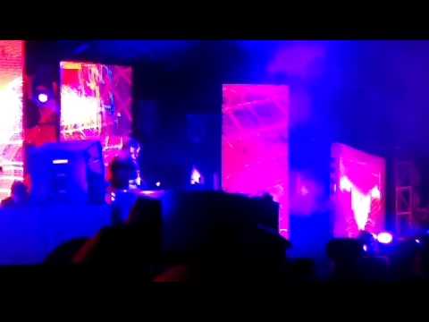 A-trak (out the speakers live)