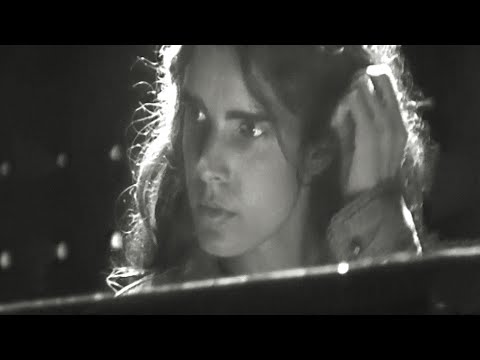 ZÓRA – Filter (Azahriah cover) Live at Várkert Bazár Budapest