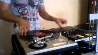 DJ FM SCRATCH PRACTICE ON TECHNICS 1200