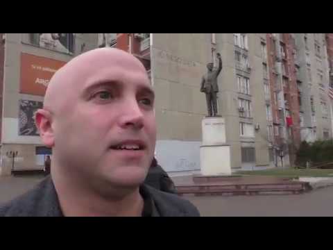 Dosja.al - Gazetari britanik quan UÇK-në organizatë kriminale dhe Bill Clintonin vrasës