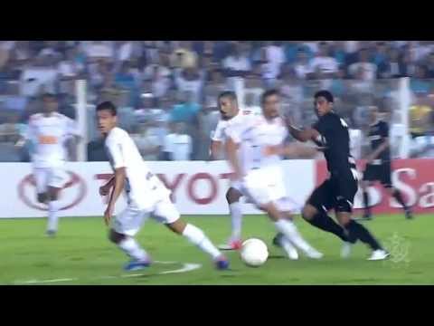 Golaço de Sheik contra o Santos comemora 1 ano