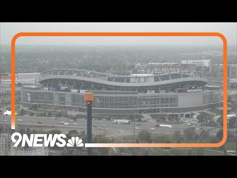 Rain arrives Denver, snow falling in the mountains