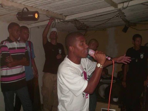 MC MAIQUINHO - A ZONA SUL É NOSSA