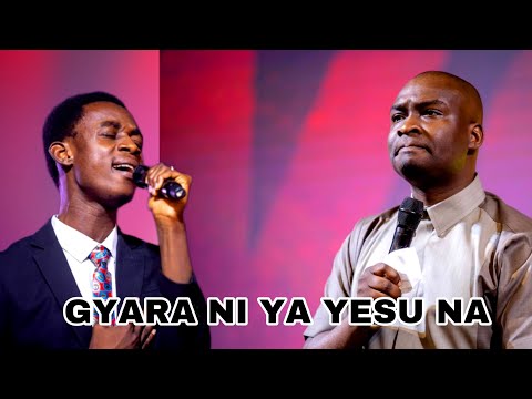 Powerful moment as Apostle Joshua Selman calls Kaestrings to sing BROKEN (gyara ni ya Yesu na)