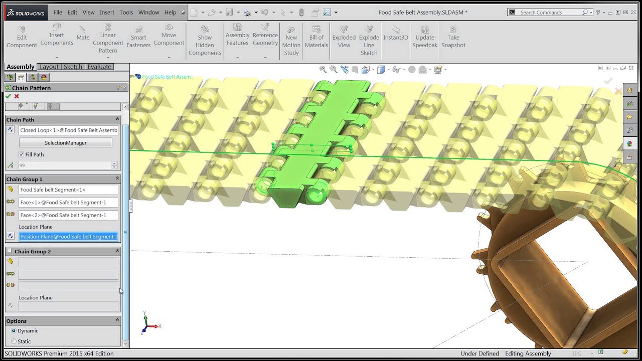 Tech Tip: SOLIDWORKS 2015 Tutorial - Chain Component Pattern
