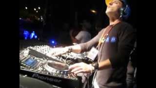 Vídeo Extra: Oscar Bohorquez Live @ World DJ Day Fest Perú 2013 (Parque de las Naciones)