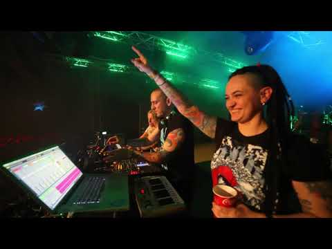 Pet Trio (PETDuo vs. Miss Djax - Monegros Desert Festival 2012