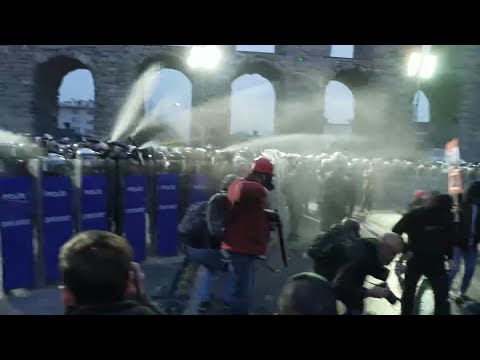 Police use water cannon as crowds gather to protest Istanbul mayor arrest | AFP