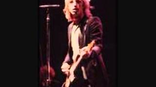 You Wreck Me (Studio) Tom Petty w/ Lyrics