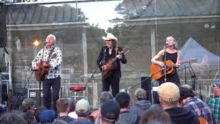 Robyn Hitchcock, Gillian Welch, Dave Rawlings: "Television" (10/7/2017)