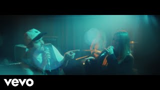 Musik-Video-Miniaturansicht zu Stay Next to Me Songtext von Quinn XCII & Chelsea Cutler