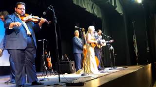 Rhonda Vincent and The Rage/ The Old Rugged Cross