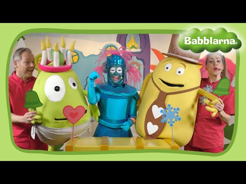 Kom och lek med Klonk: Babblarna övar på Julvisan till Luciatåget: