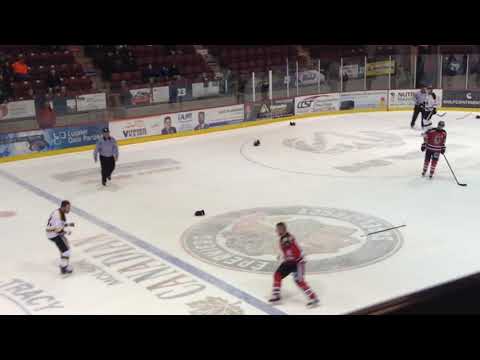 Fight/Bagarre Hubert Poulin vs David Lacroix 18 janvier 2018