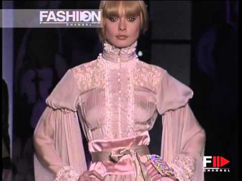 Fashion Show "Just Cavalli" Autumn Winter 2006 / 2007 Milan 3 of 4 by Fashion Channel