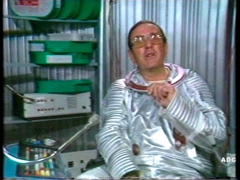 Thames Philip Elsmore, adverts, CITV Mike Reid in-vision & We'll tell you a story 5th September 1983