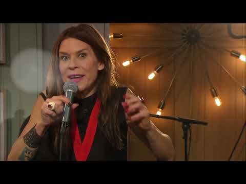 Caroline af Ugglas nya arga låt NEJ! - Nyhetsmorgon (TV4)